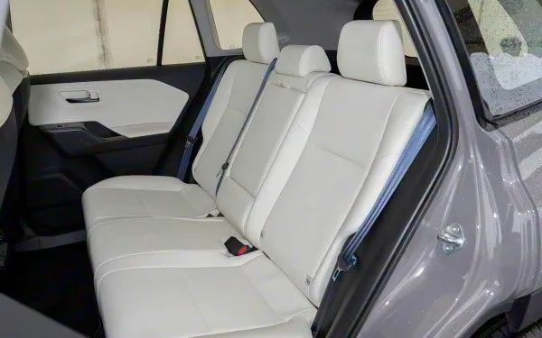Which is better, RAV4 or Highlander? Which is better, RAV4 or Highlander?