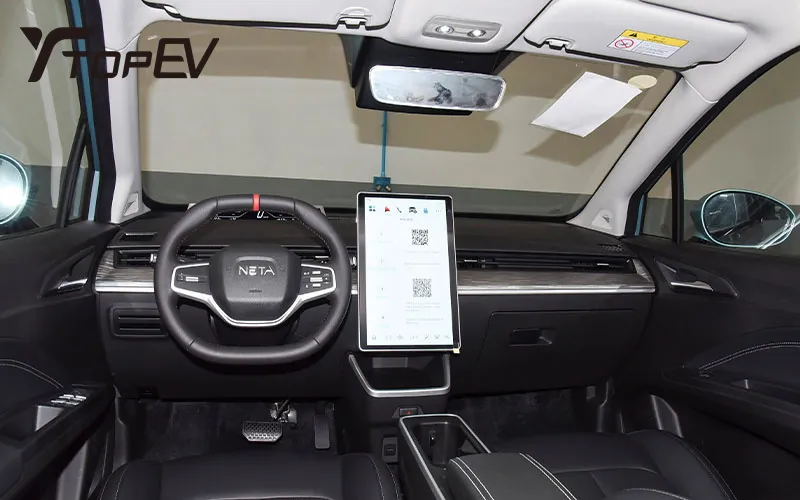 Neta V interior Neta V interior